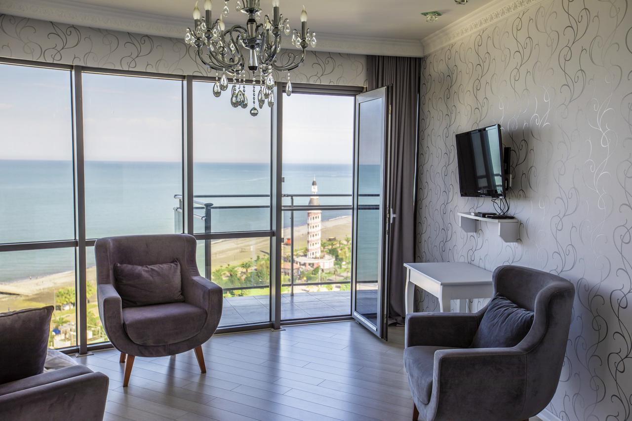 Tina'S Apartments With Panoramic Sea View Batumi Esterno foto