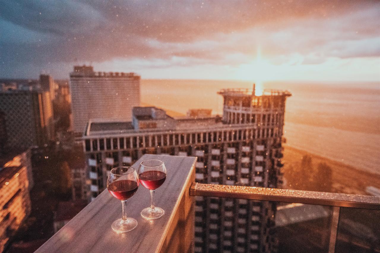 Tina'S Apartments With Panoramic Sea View Batumi Esterno foto